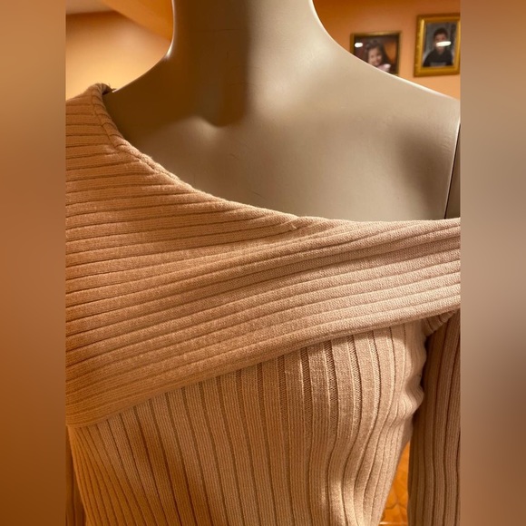 Heartloom knit dress , Small, Cream - Picture 5 of 6